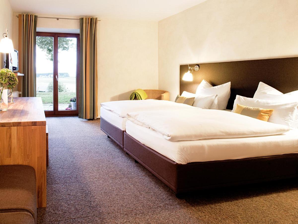Hotel-Landgasthof Kreuz Bad Waldsee Exterior photo